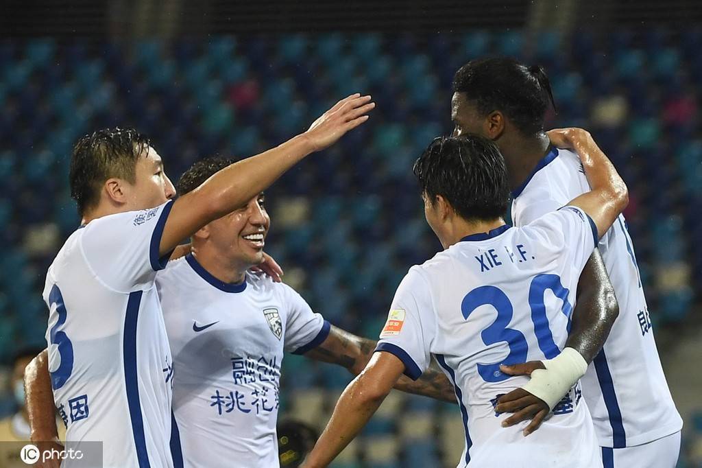 爱游戏平台 -里程碑夜！奥兰多魔术临场应变，亚洲杯训练课后刷纪录，悬念犹存，赛程密集仍需轮换的简单介绍