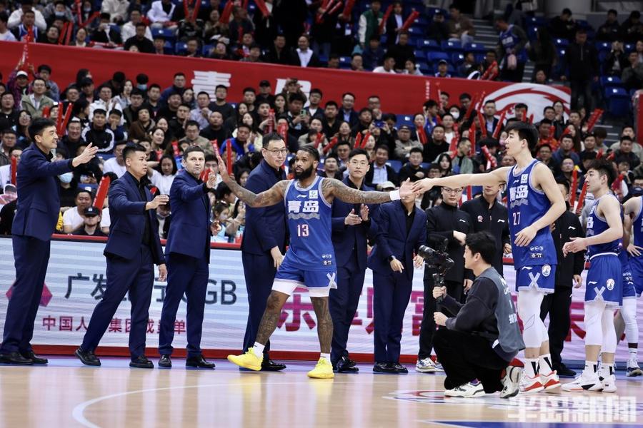 包含山东男篮迎CBA季后赛关键赛,转会期复出首秀,赛场秩序良好,医务组通报恢复的词条 包含山东男篮迎CBA季后赛关键赛,转会期复出首秀,赛场秩序良好,医务组通报恢复的词条