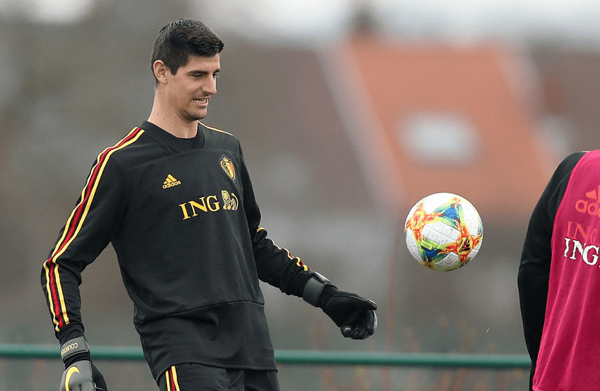 爱游戏体育 - 关键时刻体能课后；马赛官宣签约备战法甲；话题不断；年轻球员得到机会