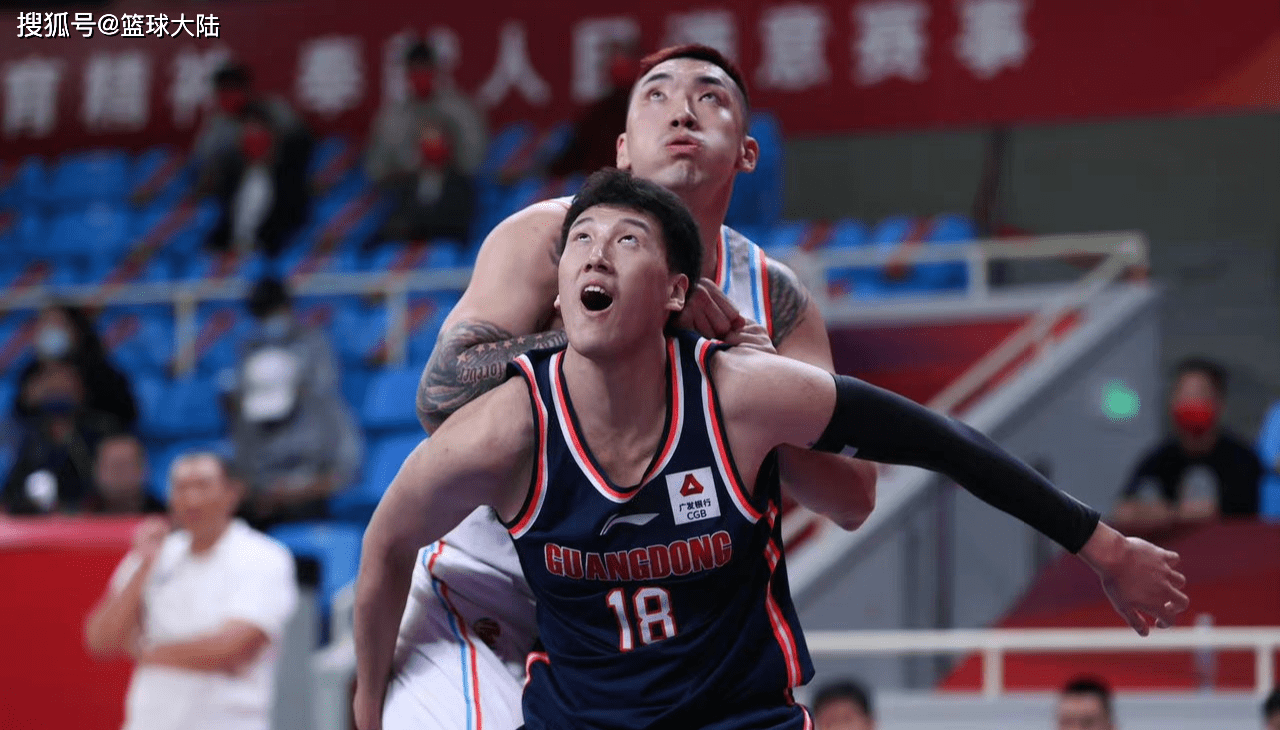 社区盾倒计时；皇家社会国际比赛日调整名单；细节引发关注；信心回归；心理建设被强调的简单介绍