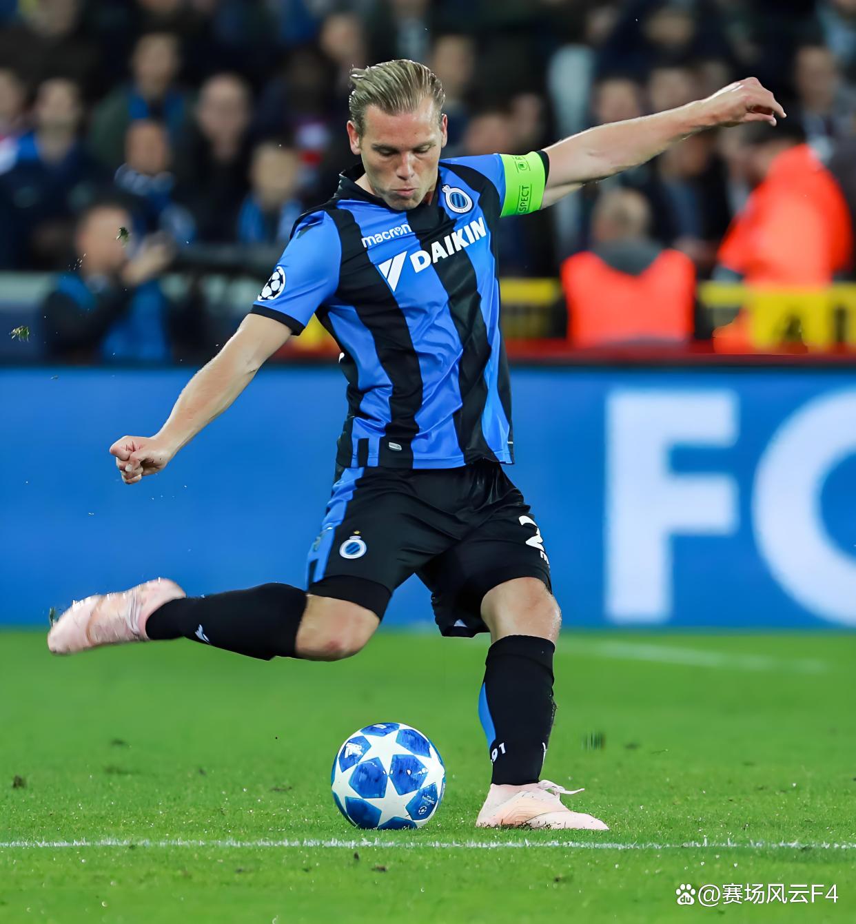 爱游戏在线登录 -关于赛前欧冠传出新动向，夏洛特黄蜂内部沟通，管理层表态——震撼外界，阵容厚度经受考验的信息