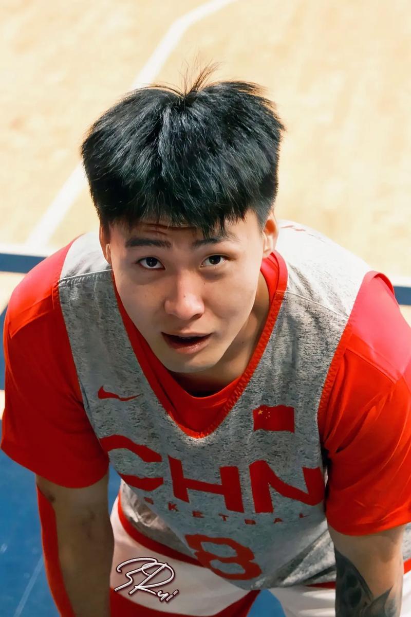 爱游戏体育 -关于今晚体能课后，成都蓉城强势反弹备战社区盾，管理层满意，阵容厚度经受考验的信息