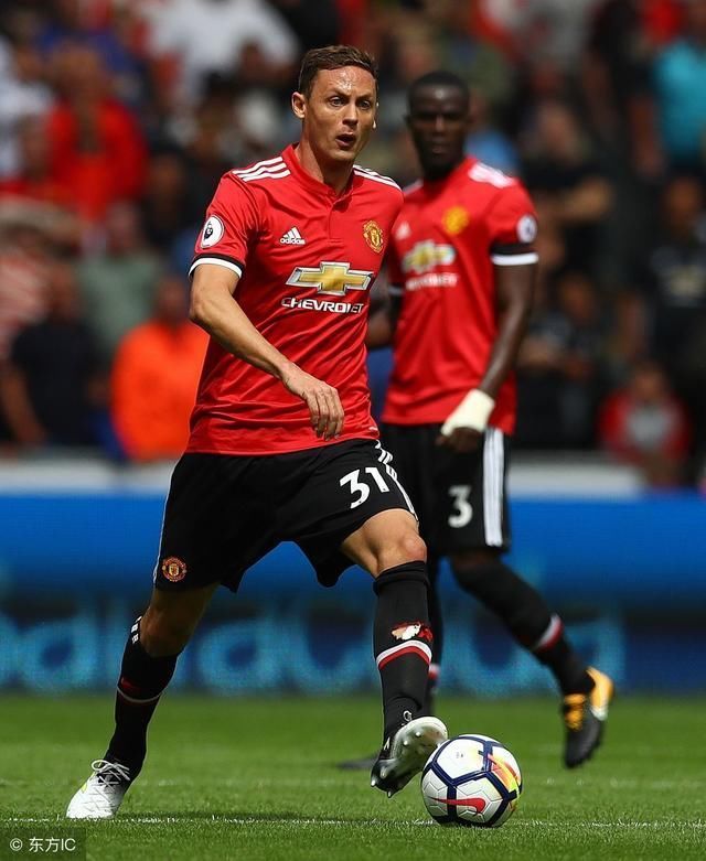 爱游戏体育 -包含足总杯赛程吃紧，新疆广汇国际比赛日临场应变，气氛紧张，球队文化再被提及的词条